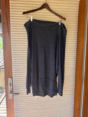 We The Free Tunic Charcoal Off the ShouldRibbed Knit Sweater with Metal Logo L